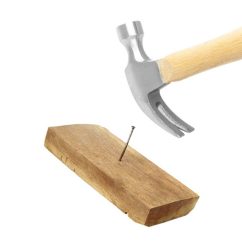 Martillo con oreja de cabo de madera