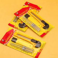 Combinación de cuchillo multiusos y destornillador